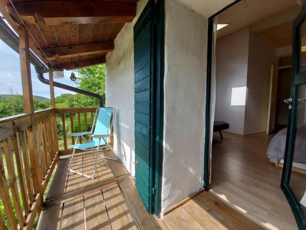 Apartmaji Hedera Komen Extérieur photo